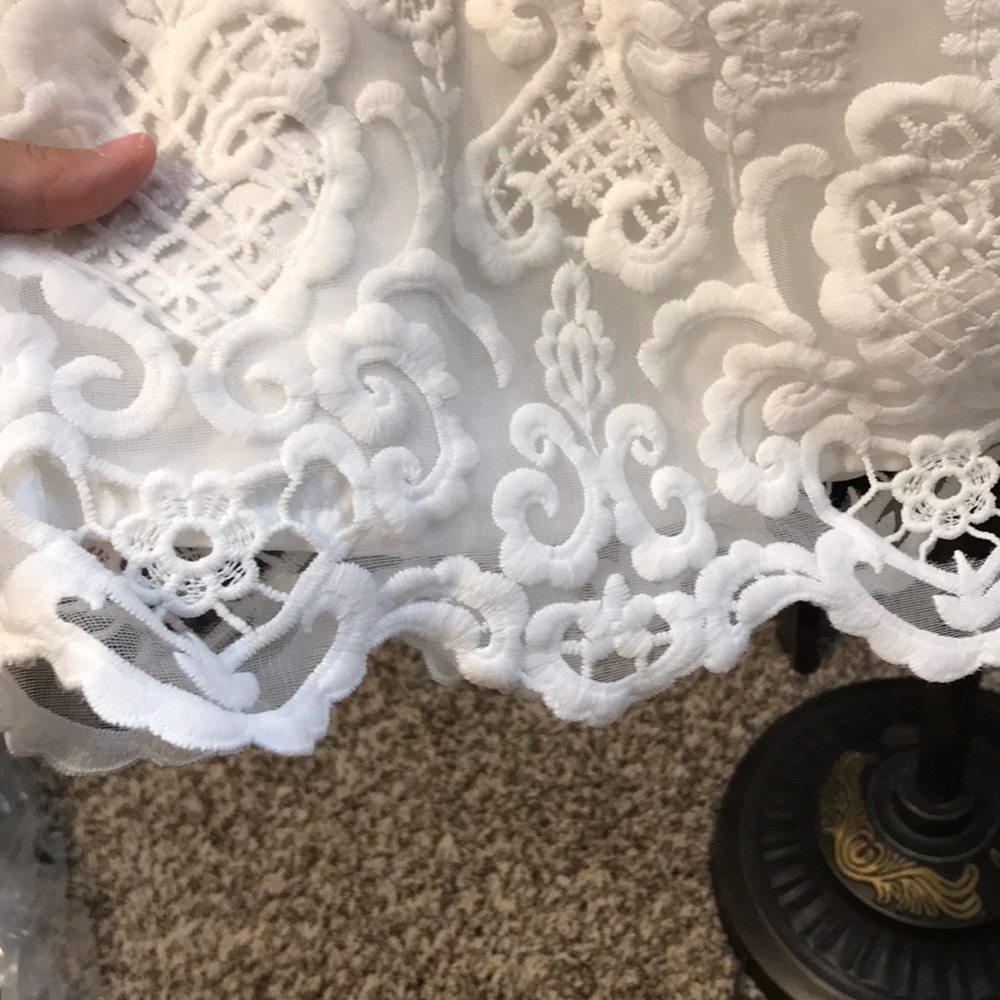 French connection white lace dress. Worn once. - Picture 7 of 7